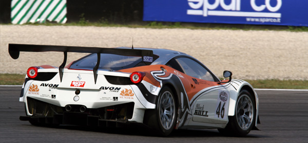 Nel GT Italia al Mugello grande rimonta e vittoria del Black Bull