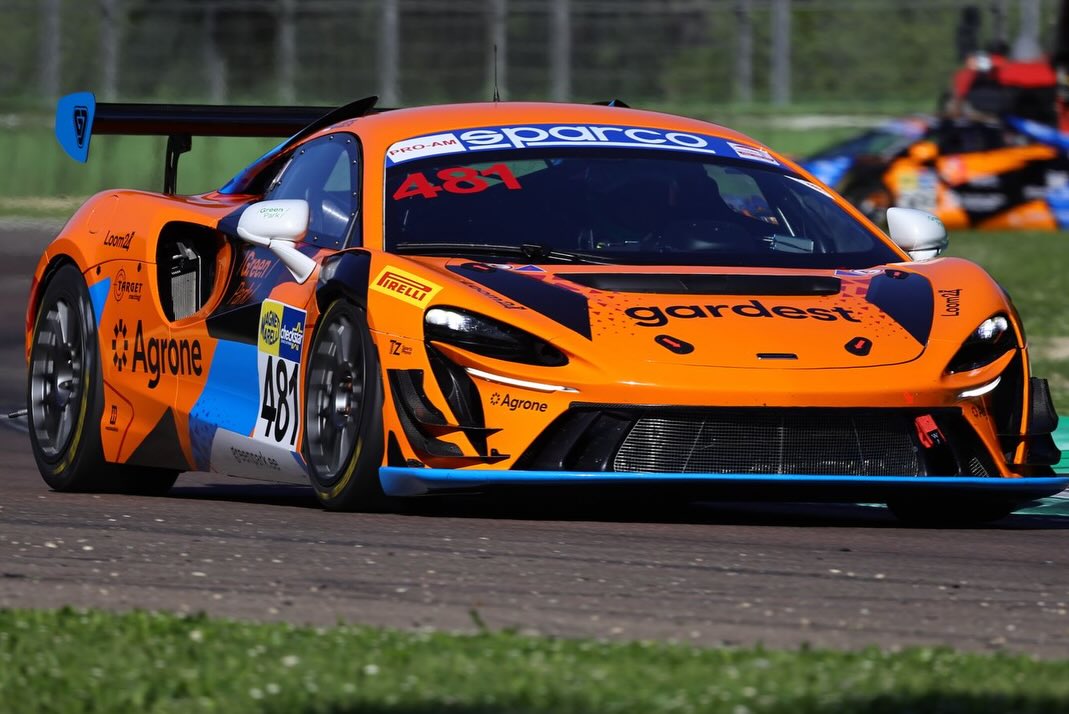 Target fa incetta di podi a Imola nel Campionato Italiano Gran Turismo Sprint