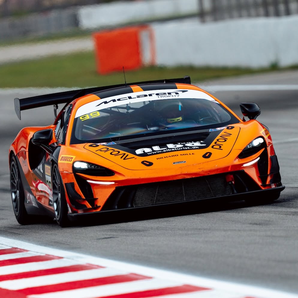Target Racing protagonista a Montmelò con la vittoria di Ali e Brookes