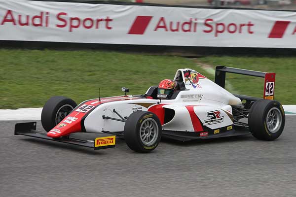 Petrov claims podium at Mugello in race 3