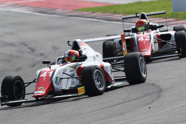 Grande avvio di stagione per DR Formula Guzman tre volte a podio nella F.4 Italia